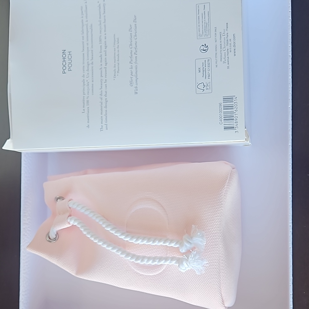 Dior mini drawstring pouch - Picture 3 of 3